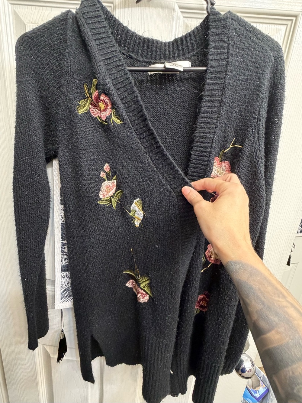 Disney Lauren Conrad Black Floral Embroidered V-Neck Women’s Sweater